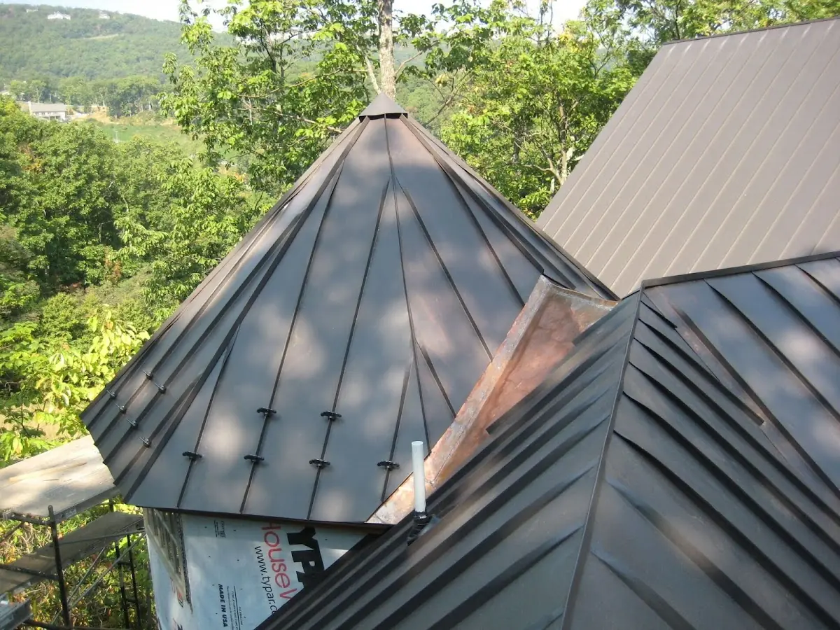 Professional Shingle Replacement & Repair by Craftsman Roofing in Green Acres